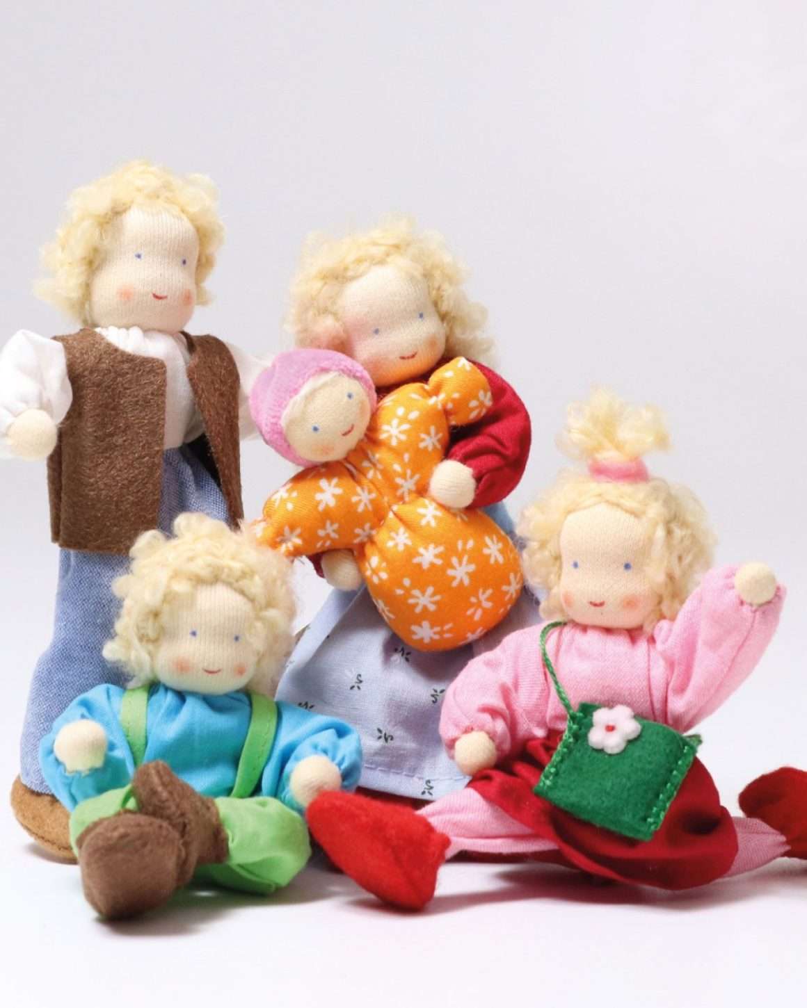 liten baby dukke mia little doll mia