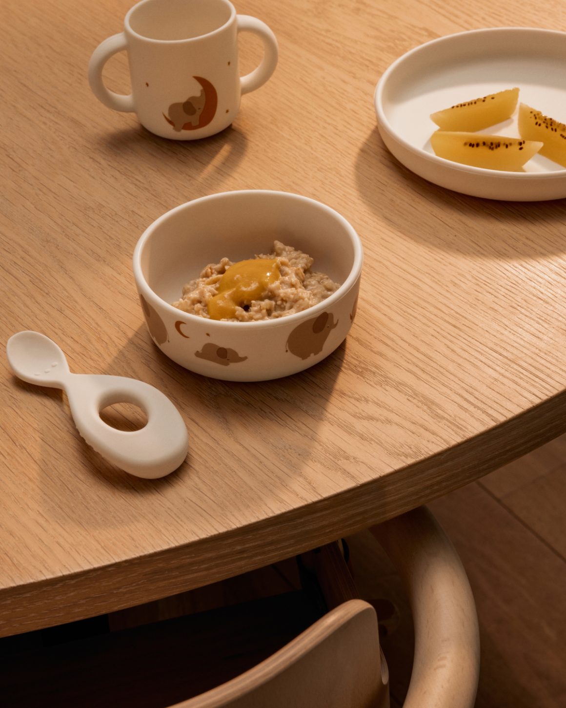 spisesett i silikon 4pk | vivi (elephant / creme de la creme)